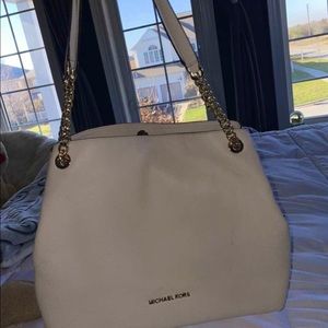 Micheal kors purse